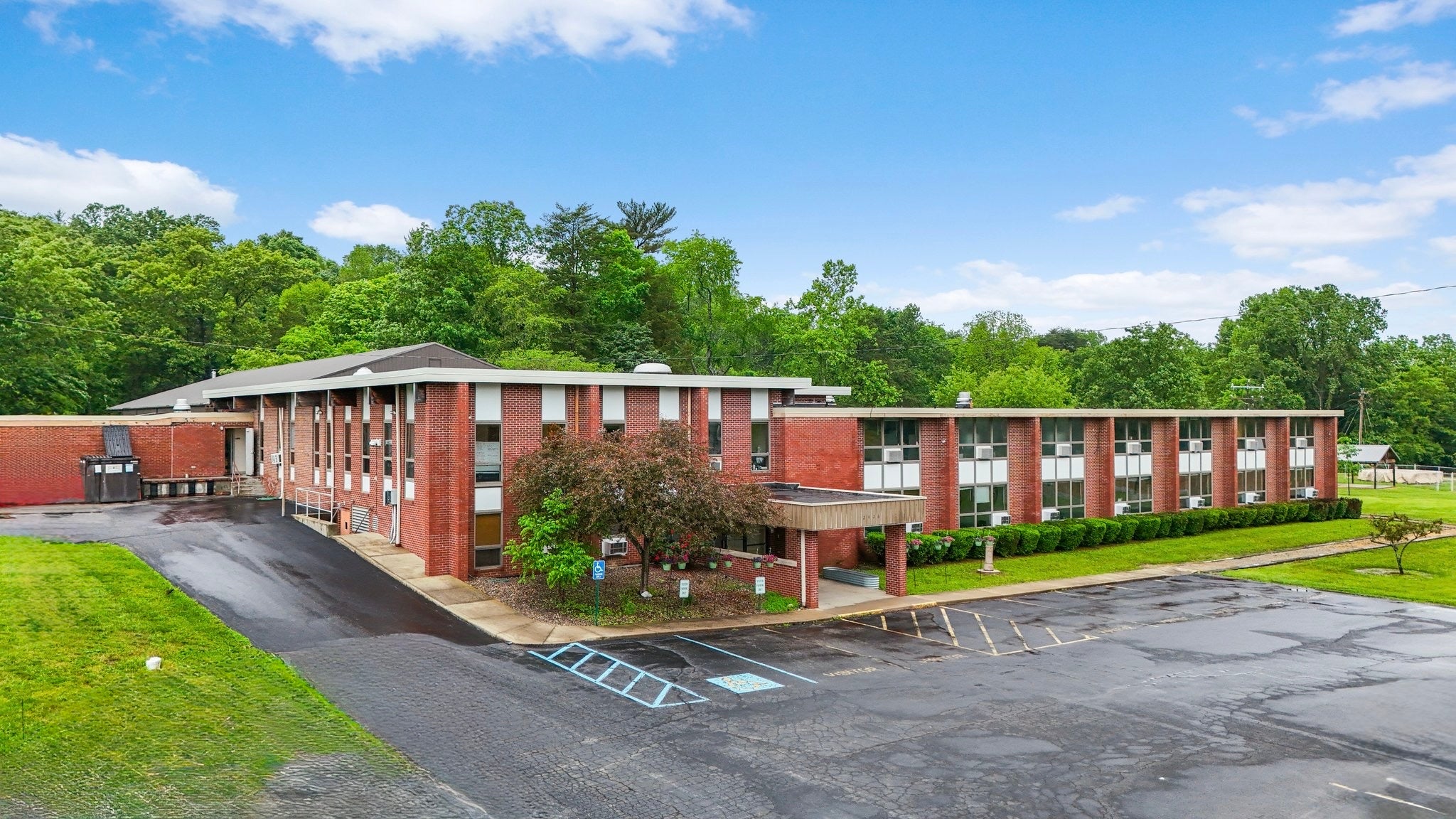 Centerstone of Indiana Inc facility image in Lexington, IN